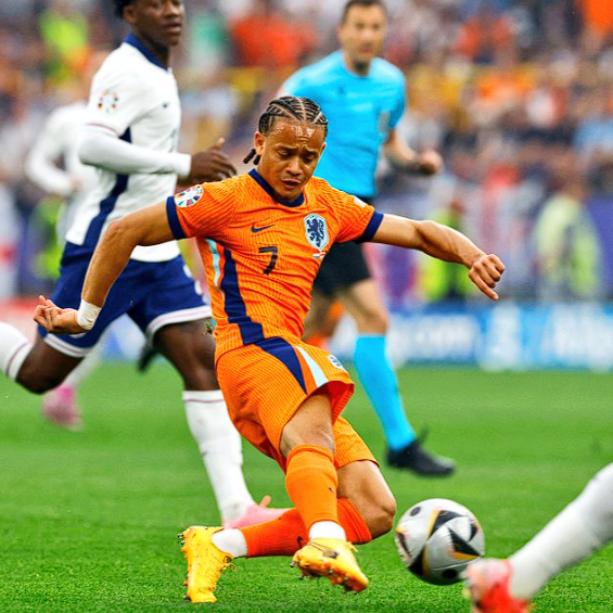 哈维·西蒙斯或于今夏挥别热刺，表现未达预期成离队主因